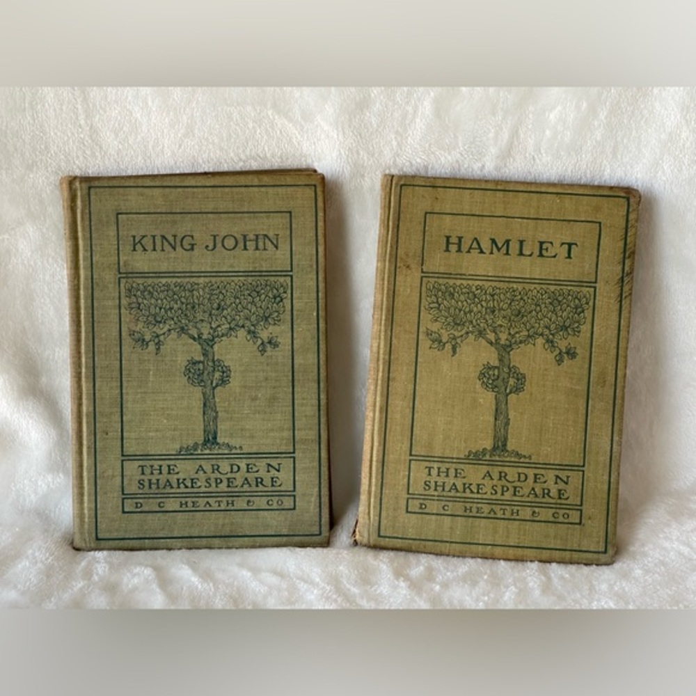 2 antique hardcover The Arden Shakespeare Hamlet & King John by D.C. Heath & Co
